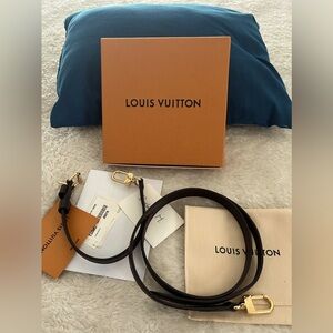 Louis Vuitton Crossbody straps Damier ebene